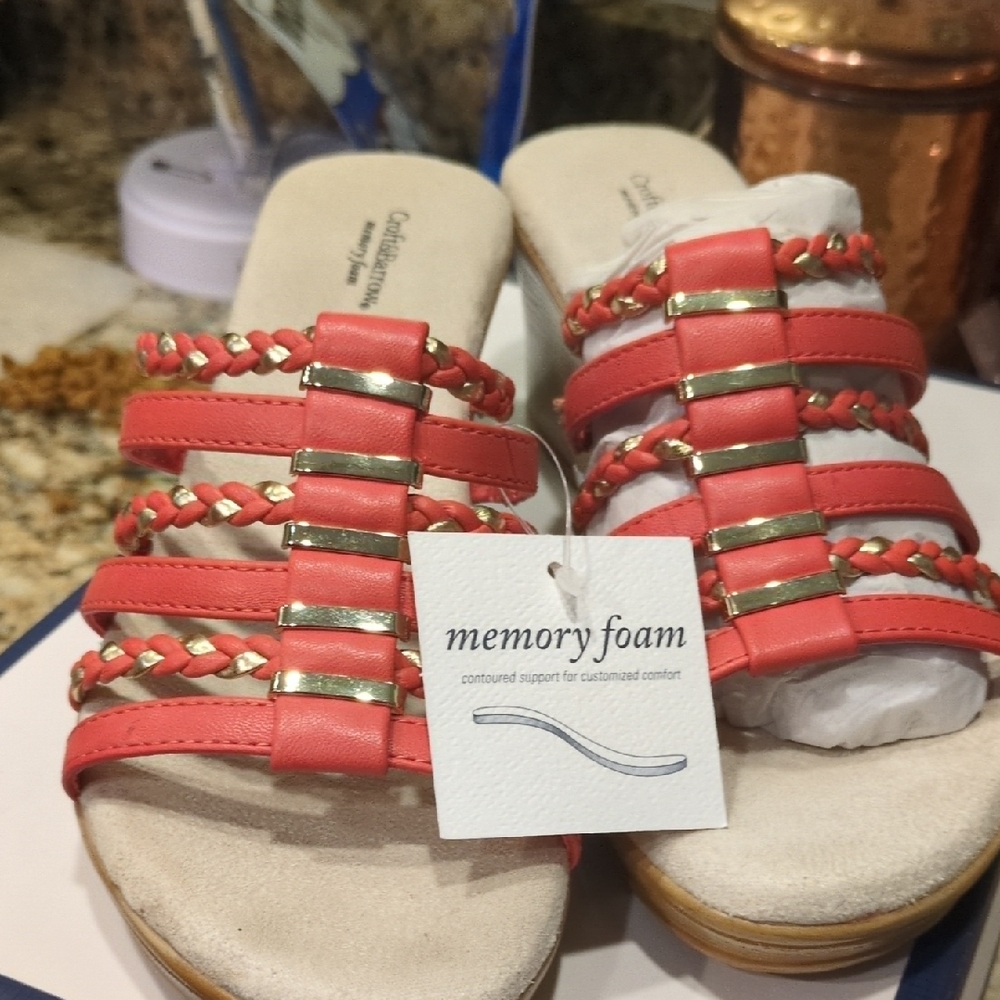 Croft & Barrow Pink Sandals with Metallic Studs